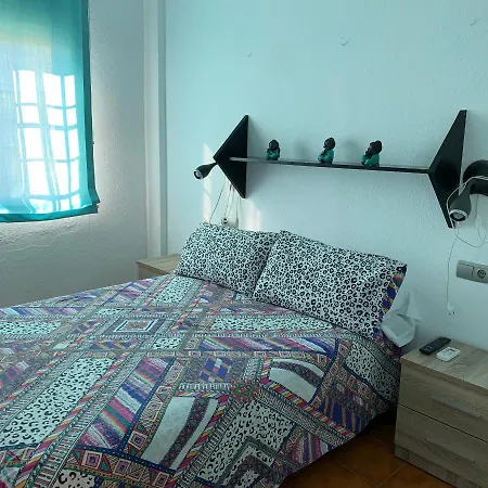 Apartamento Primera Linea De Playa Con Piscina. * タリファ